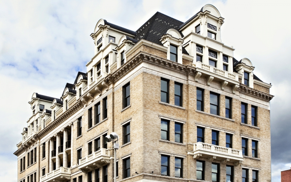 AmericanLegionBuilding_StreetView_JuliLynchPhotography