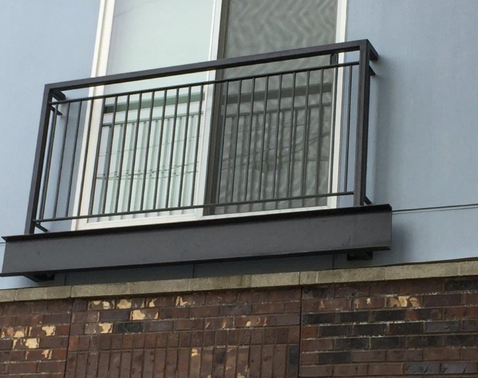 balcony detail