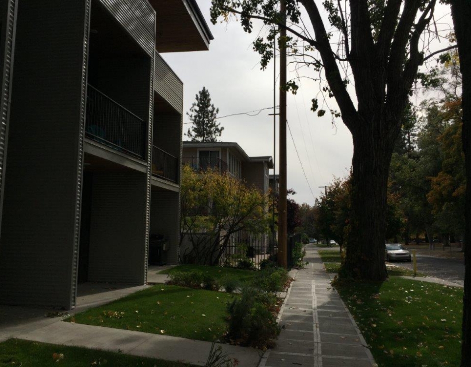 building and neighbor to south